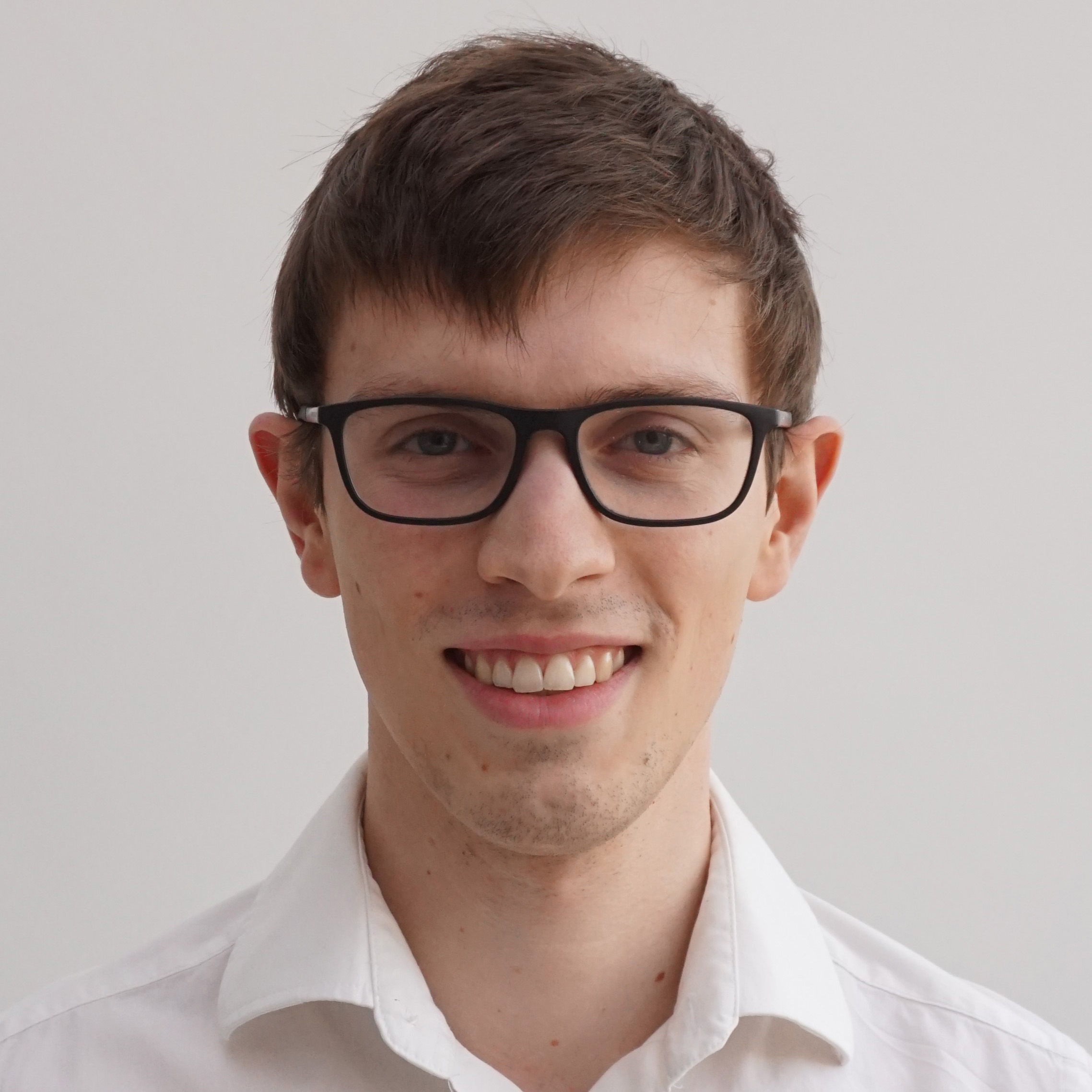 Willem Carly Headshot